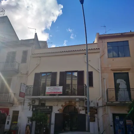 Si Viaggiare Apartments Partinico Exterior photo